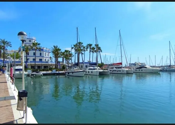 Huerta Nueva 26 * Estepona